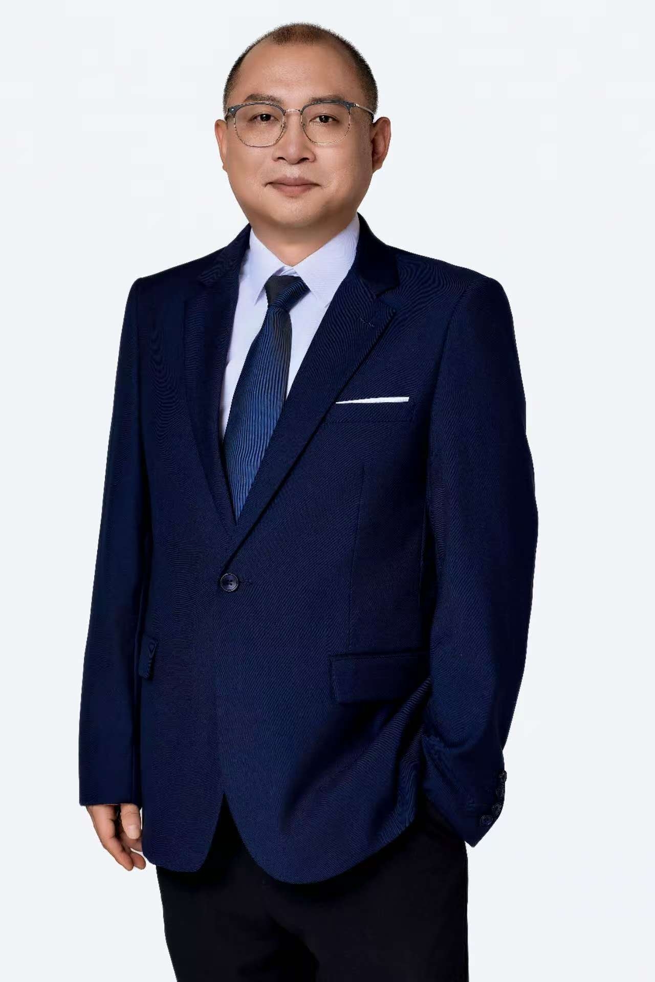 曹征).jpeg